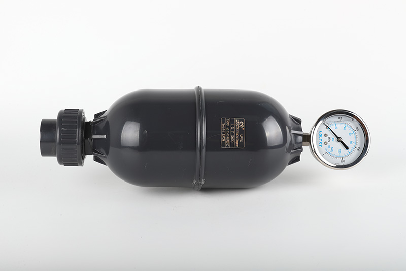 水满乡空气式脉冲阻尼器